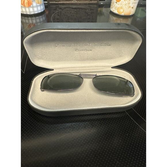 Polar Optics Clip-On Sunglasses Polarized Gray Lenses with Case – Oval Shape - Picture 1 of 3
